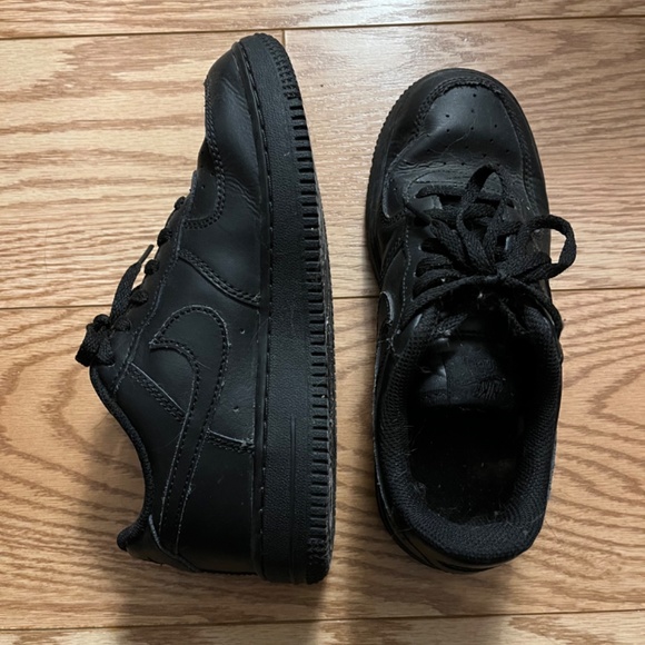 Nike Air Force 1 Sneaker - Picture 3 of 4